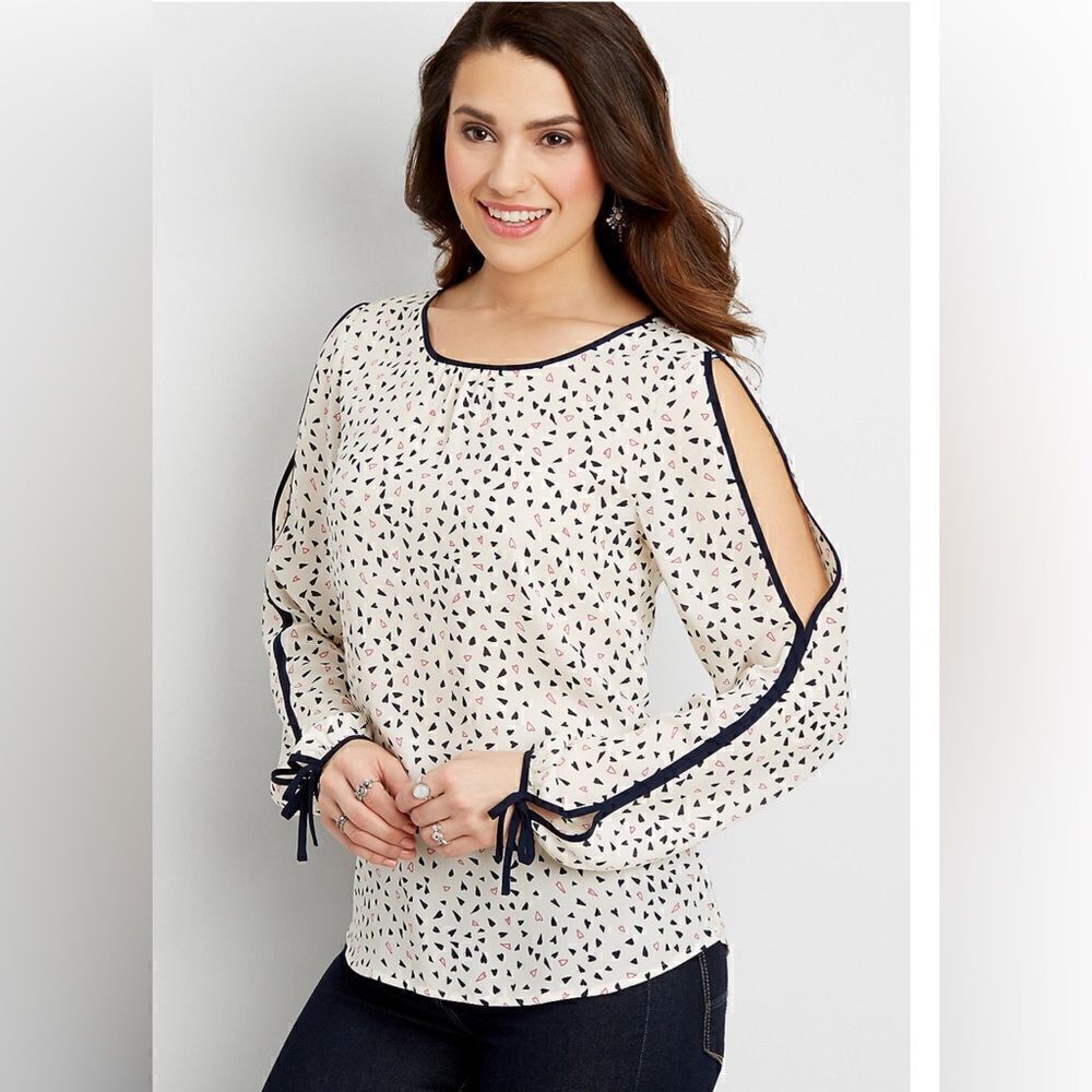 Maurice’s chiffon blouse with contrast trim and slit sleeves in heart print